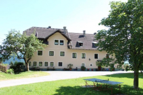 Отель Bauernhof Landhaus Hofer  Треффен, Озеро Оссиахер
